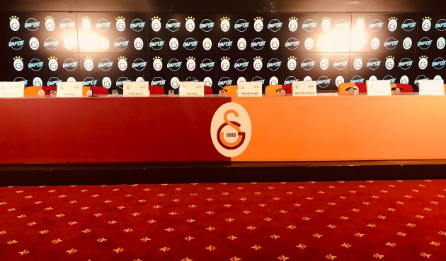 Galatasaray'dan tarihi sponsorluk anlaşması!