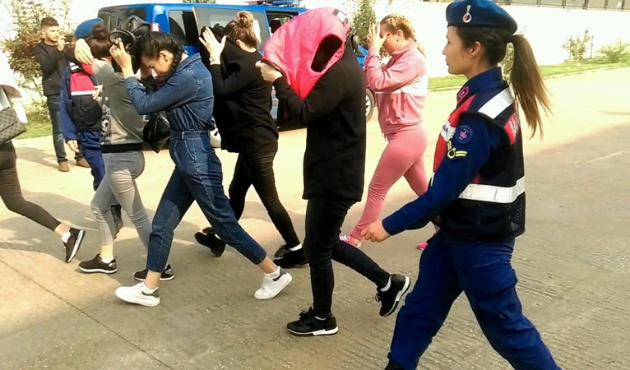 Yalova'da fuhuş çetesine şok baskın...