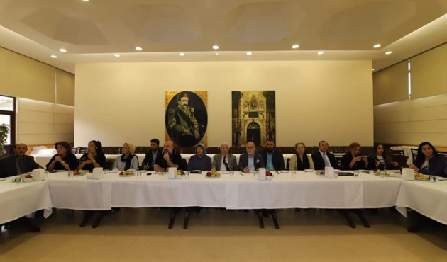 Hanedan üyelerinden Darülaceze ziyareti...