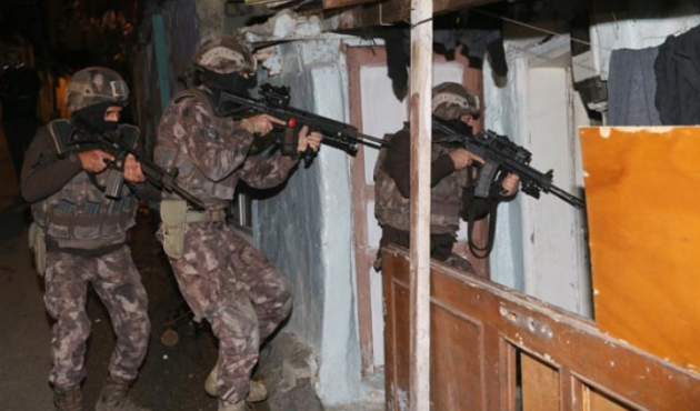 40 noktada, 40 kişi gözaltına alındı!