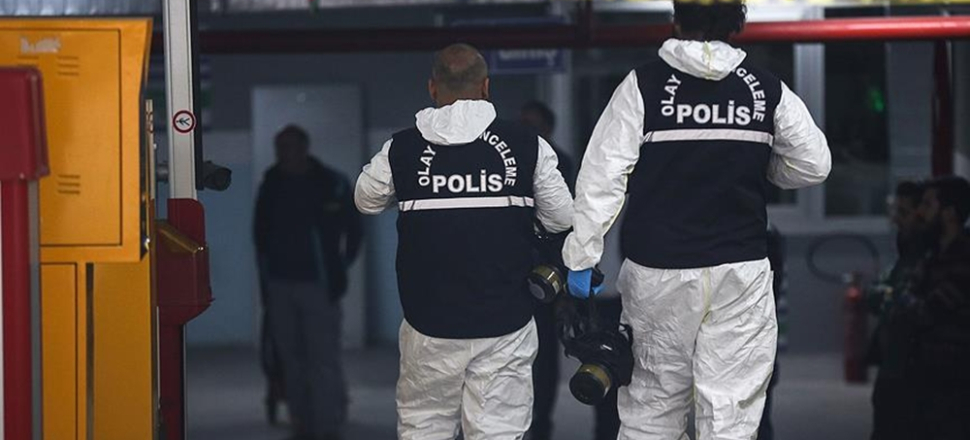 İşte konsolosluk aracının içerisinden çıkanlar...