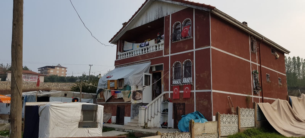 Yalova'da 3 katlı villaya Kaşıkçı operasyonu!