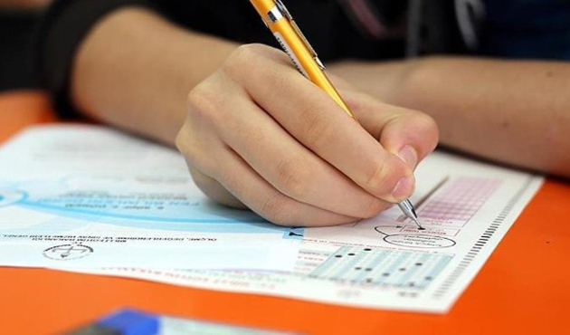 Milli Eğitim Bakanlığı liselere giriş örnek sınav sorularını yayımladı!