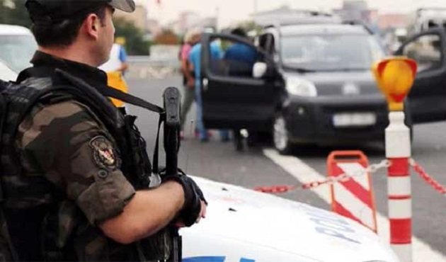 İstanbul'da araçların altına bomba yerleştirdiler!