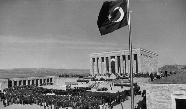 Atatürk'ün Anıtkabir'e defin töreni...