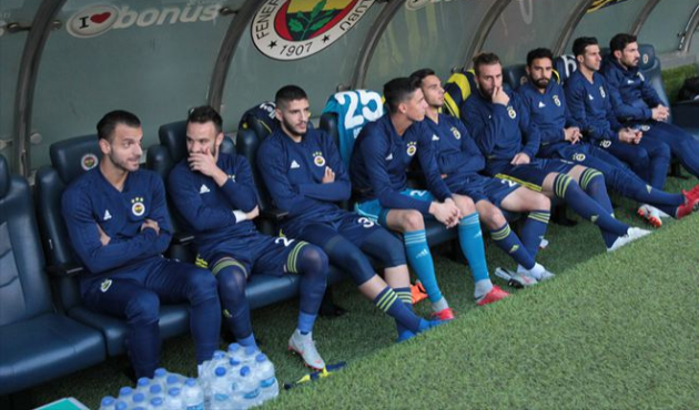 Fenerbahçe'de o isim devre arasında gönderiliyor!