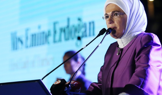 Emine Erdoğan: Kadına şiddet insanlığa ihanettir!