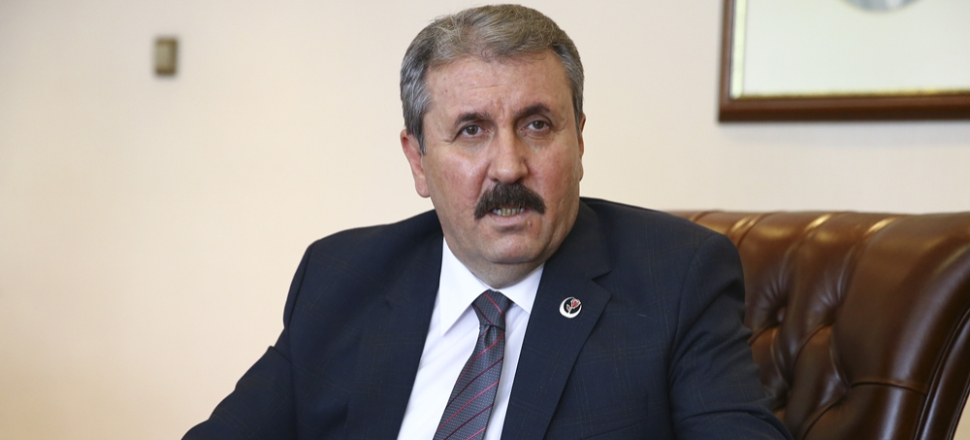 Destici: Bize yumruk atacak olan kurşunu yer...