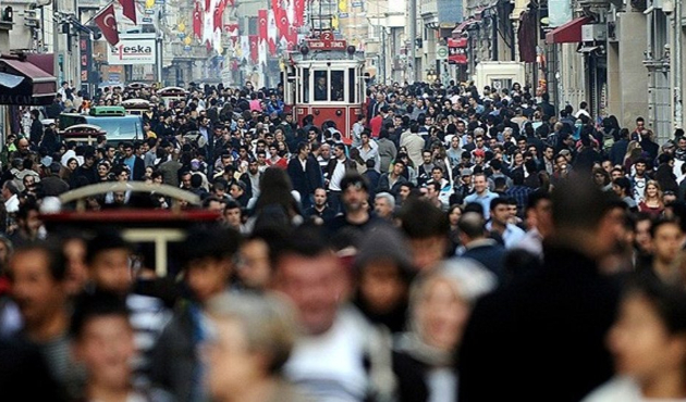 Türkiye'de her 10 kişiden 9'u tipinden memnun!