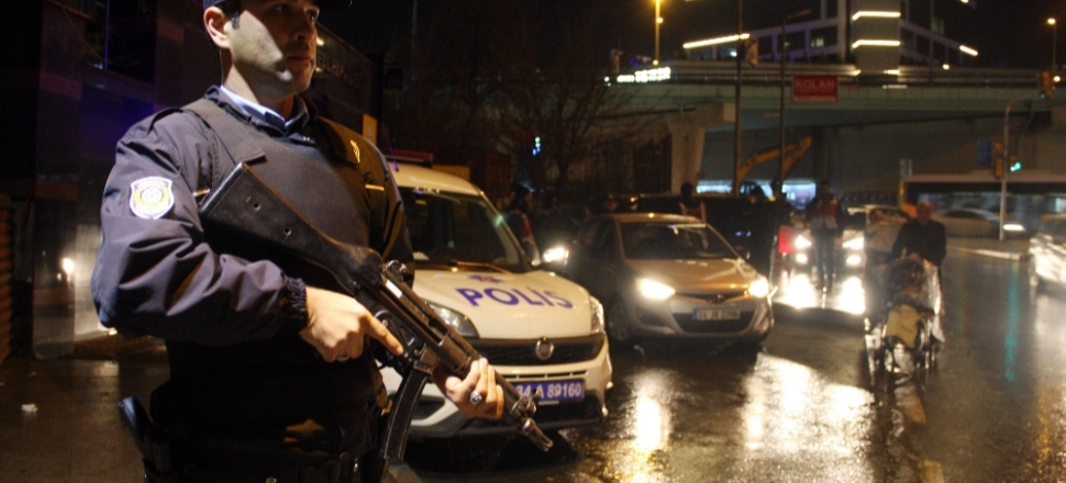 İstanbul'da bin 500 adrese eş zamanlı operasyon!