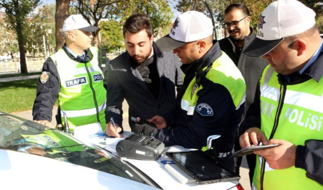 Yayaya yol vermeyen sürücüye yeni tarifeden ceza!