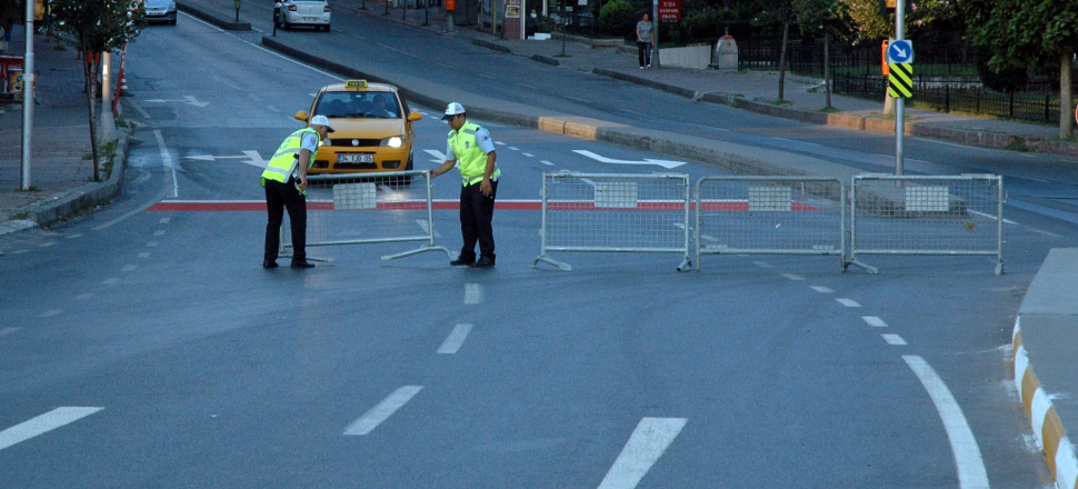 İstanbul'da bugün bu yollar trafiğe kapalı!