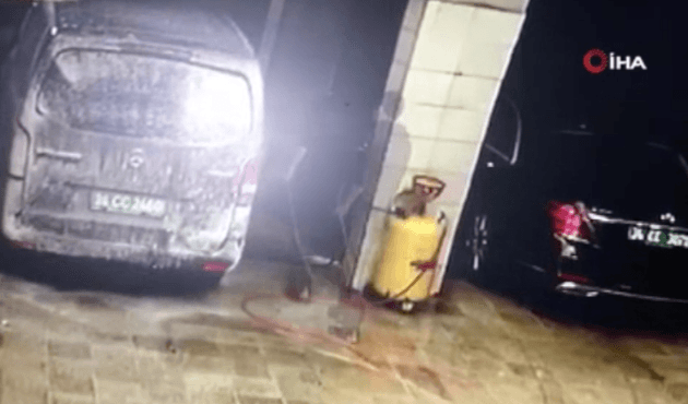 Suudiler konsolosluk araçlarını böyle temizletti!