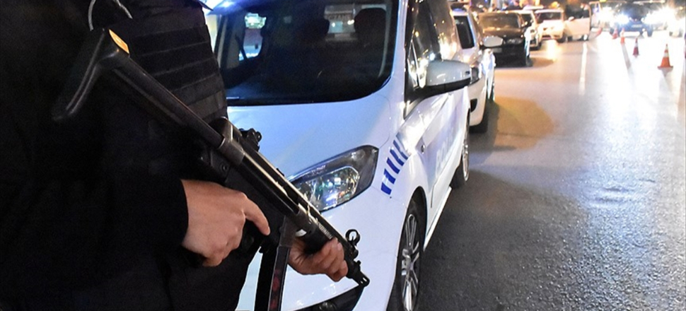 Bin 727 kişi gözaltına alındı!