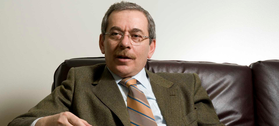 Abdüllatif Şener CHP, HDP ve Saadet'in ortak adayı!