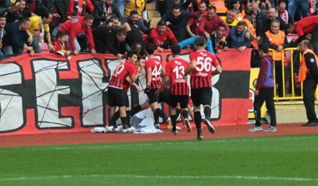 Eskişehirspor evinde güldü!