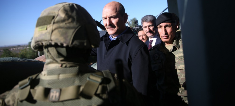 Sınırdaki terörist, Soylu karakoldayken vuruldu!