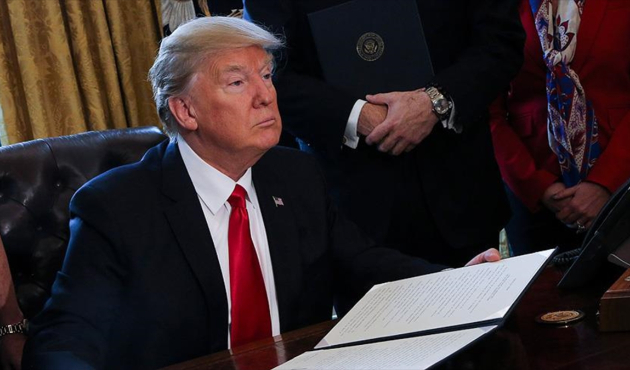 Trump'tan bizim ünlüleri çok üzecek haber!
