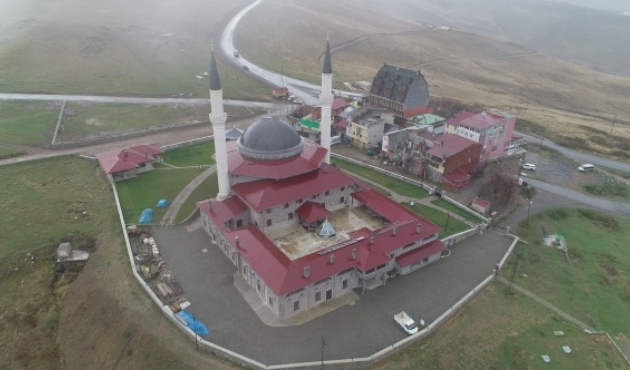 4. Murad 40 bin askerine orada cuma namazı kıldırmıştı!