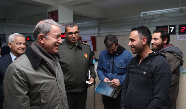 Akar'dan askerlik şubelerine bedelli baskını!