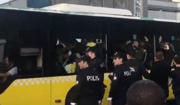 Fenerbahçeli taraftarlar yola çıktı!