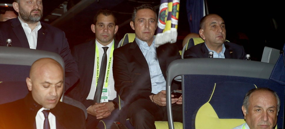 Ali Koç takım otobüsüyle TT Stadı'na geldi!