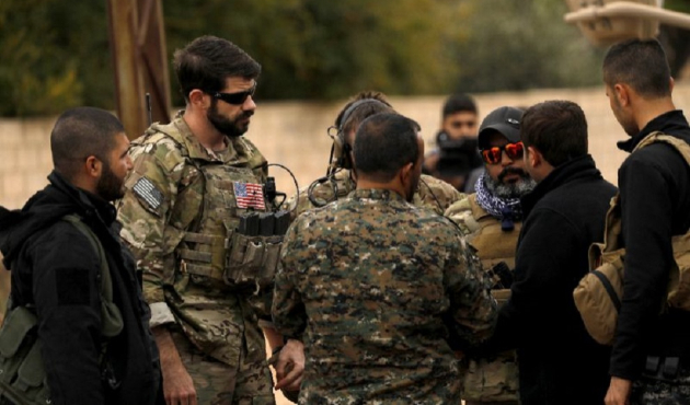 ABD askerleri YPG/PKK köyünde devriyede!