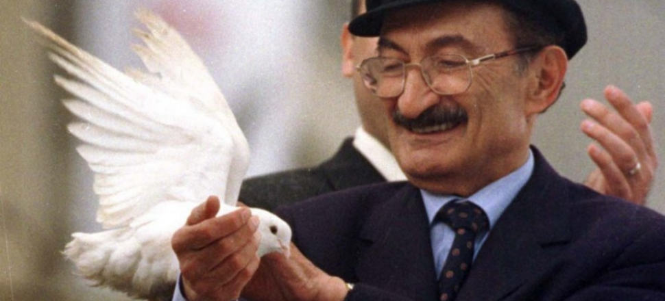 "Çekimser değil efendim çekinser..."