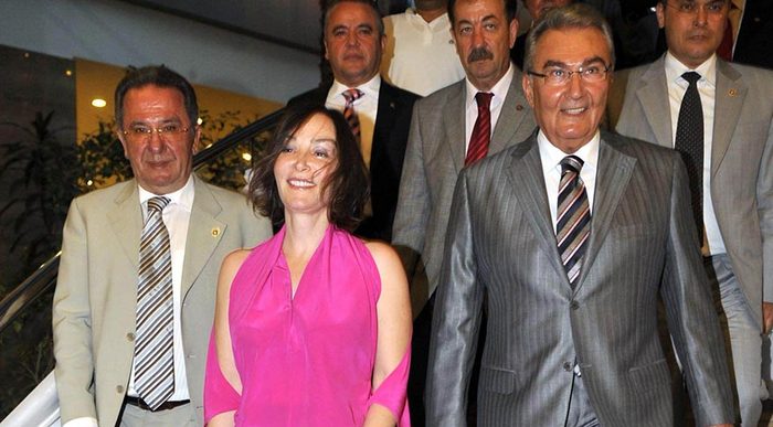Deniz Baykal’ın kızına FETÖ şoku! Gözaltına alınıyordu...