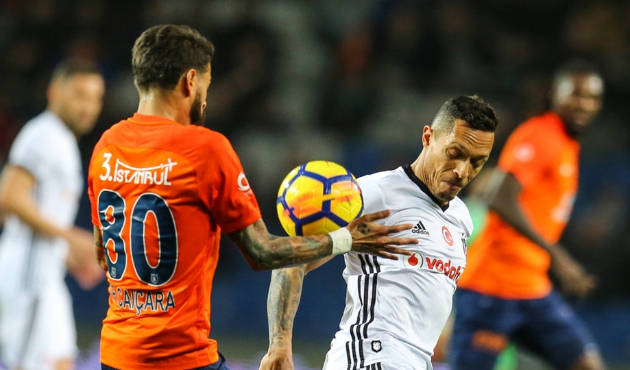 Başakşehir-Beşiktaş maçında 11'ler belli oldu!