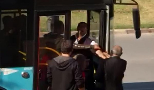 Gaziyi "bu kart geçmez" deyip halk otobüsünden attı!