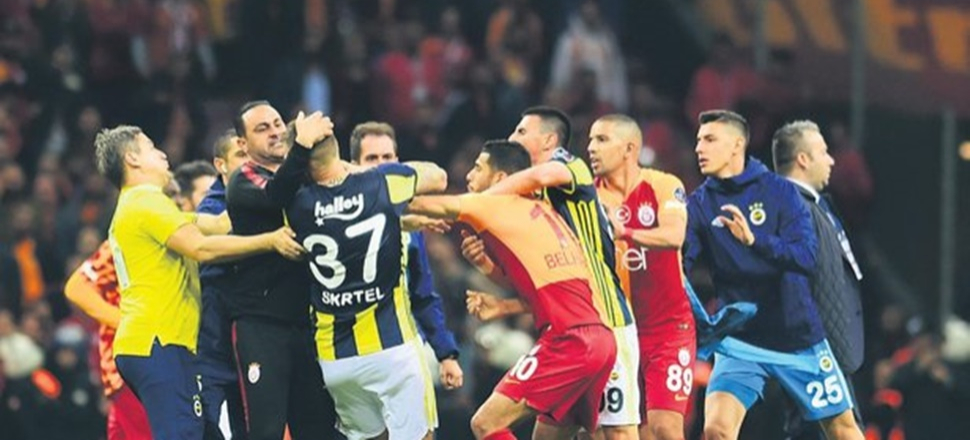 Fenerbahçe, Fatih Terim ve Hasan Şaş'ın peşinde!