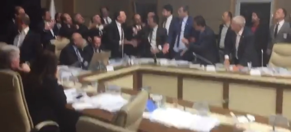 CHP-HDP-SP ittifakı komisyonda olay çıkardı /VİDEO