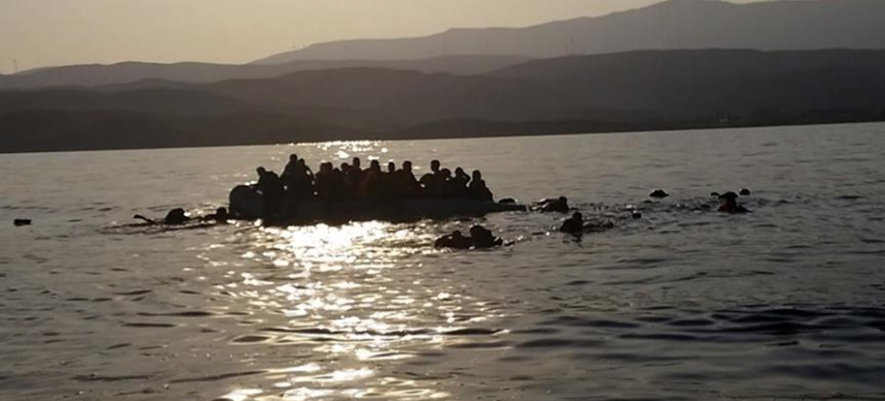 Mersin'de göçmenleri taşıyan tekne battı...