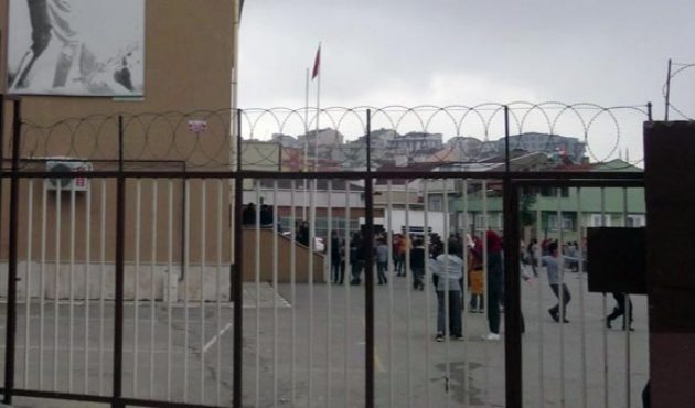 Ortaokulda pitbull dehşeti! Polis vurarak durdurdu...