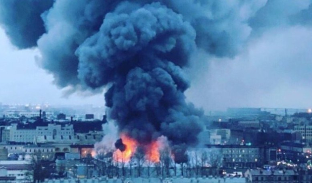 Rusya'da AVM yangını!