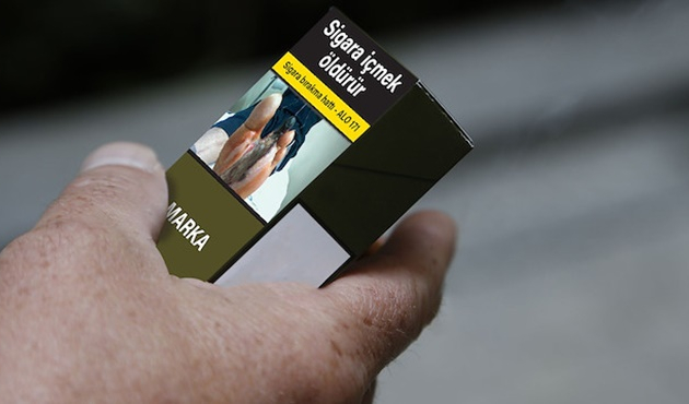Sigarayı bıraktıracak tek tip paket geliyor!