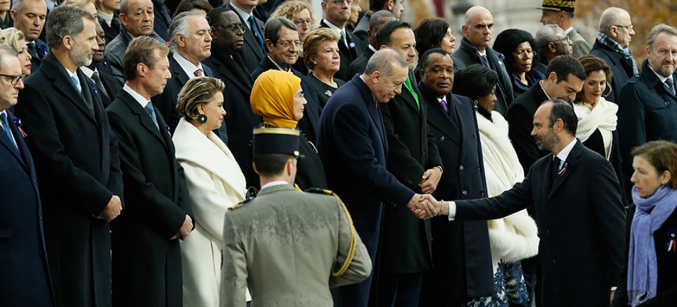 "Paris'te kurulan imha masası yine Paris'te dağıtılmıştır!"