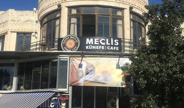 Hatay'daki tarihi Meclis künefeci oldu!