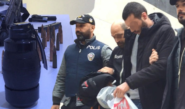 1 milyon lirayı bıraktılar, silahı alıp kaçtılar!