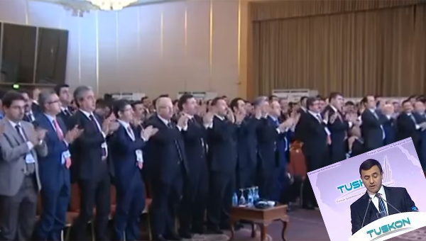 Rızanur Meral'i ayakta alkışlayan TUSKON üyeleri tespit edildi, gözaltı kararı çıkarıldı (VİDEO)