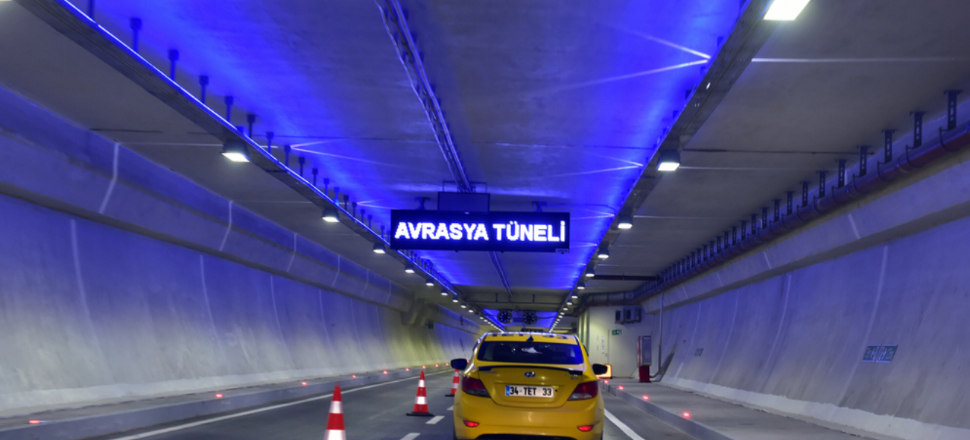 Avrasya Tüneli'nde trafik kazası meydana geldi!