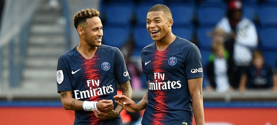 Neymar ve Mbappe milli maçta sakatlandı...