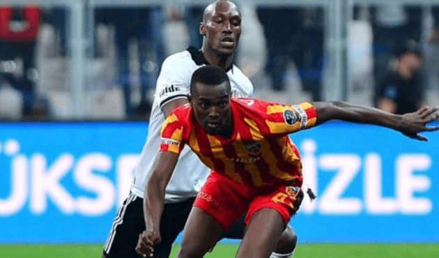 Beşiktaş'ın Mensah görüşmesi doğrulandı!