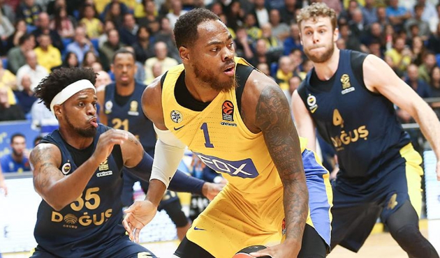Fenerbahçe'den bir deplasman zaferi daha...