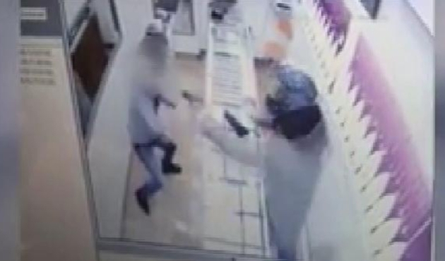 Kuyumcuyu böyle bıçakladı...