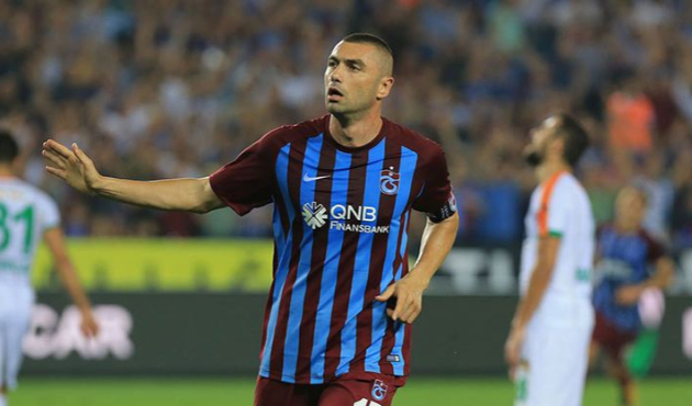 Burak Yılmaz yeniden takıma katıldı!