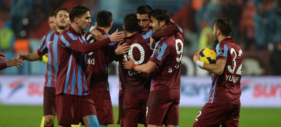 Trabzonporlu yıldız futbolcu sakatlandı!