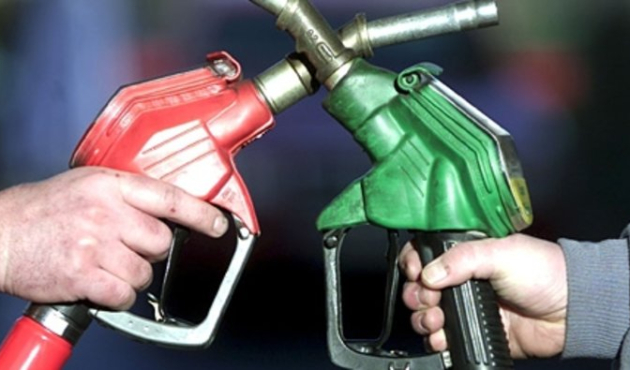 Benzin ve motorine bir indirim daha geliyor!