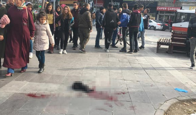 Rambo bıçağı ile dehşet saçtı!